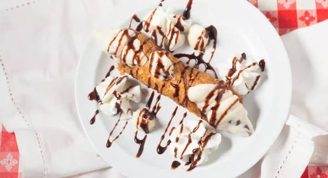 Cannoli Tray.
